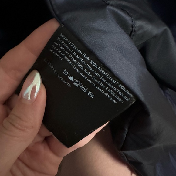 Lululemon Easy As Jacket in Navy - Water Resistant 4 - Picture 8 of 9